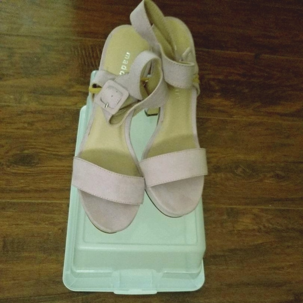 Madden Girl Rollo Platform Sandals